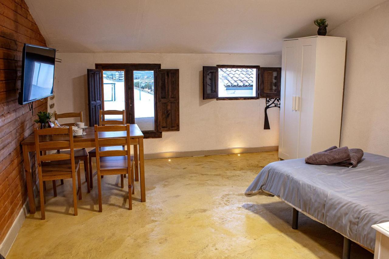 Fortress Jacuzzi Suites 卡迪瓦 外观 照片