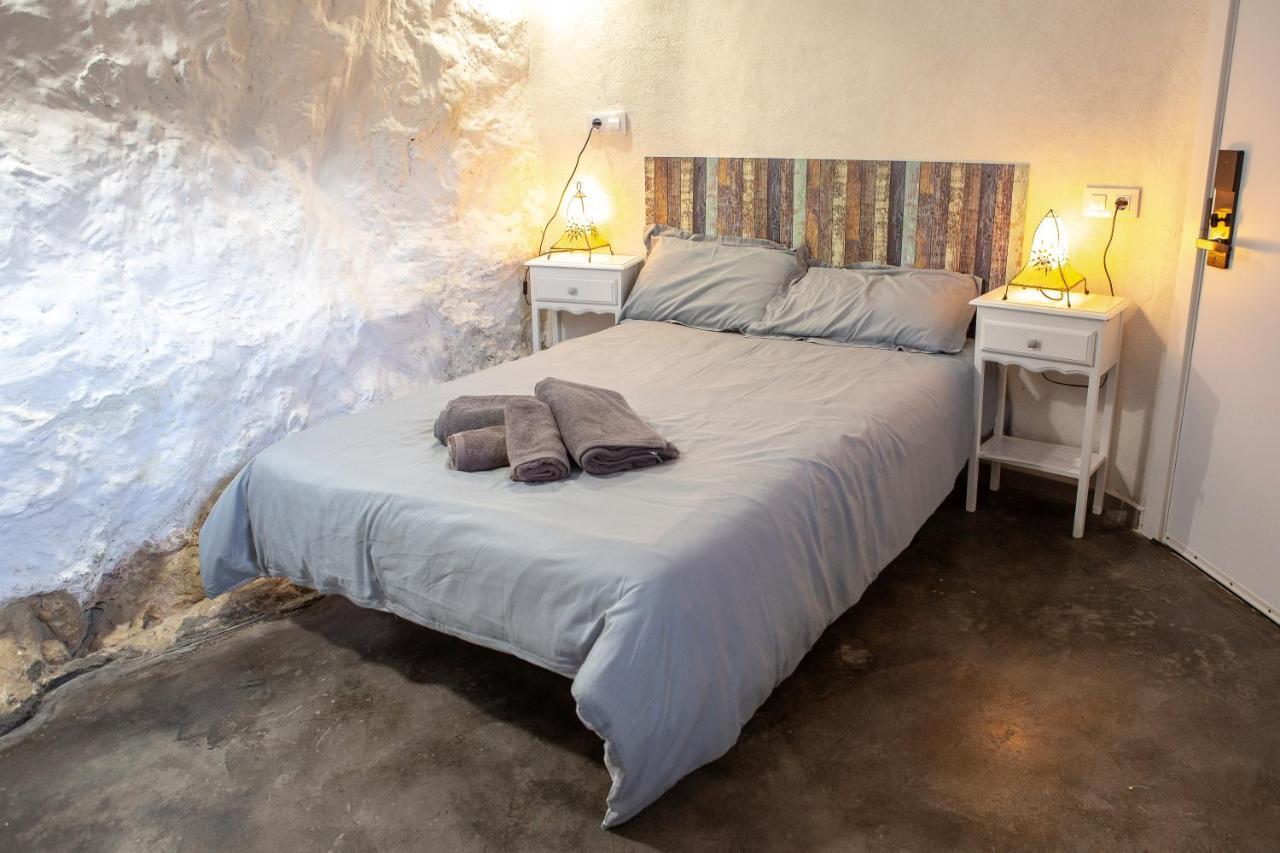 Fortress Jacuzzi Suites 卡迪瓦 外观 照片
