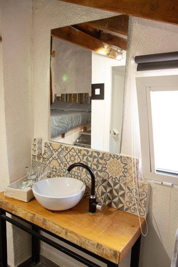 Fortress Jacuzzi Suites 卡迪瓦 外观 照片