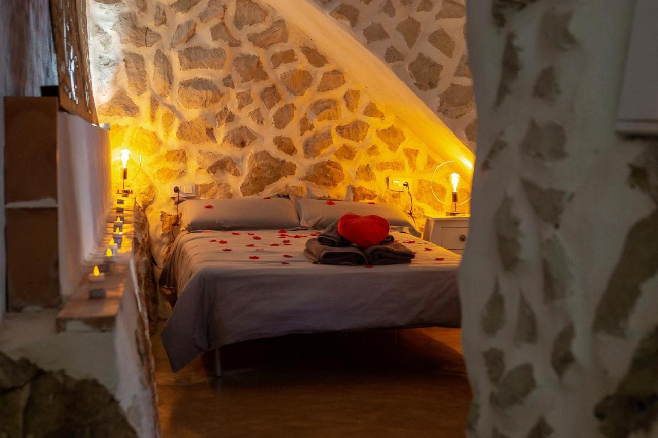 Fortress Jacuzzi Suites 卡迪瓦 外观 照片