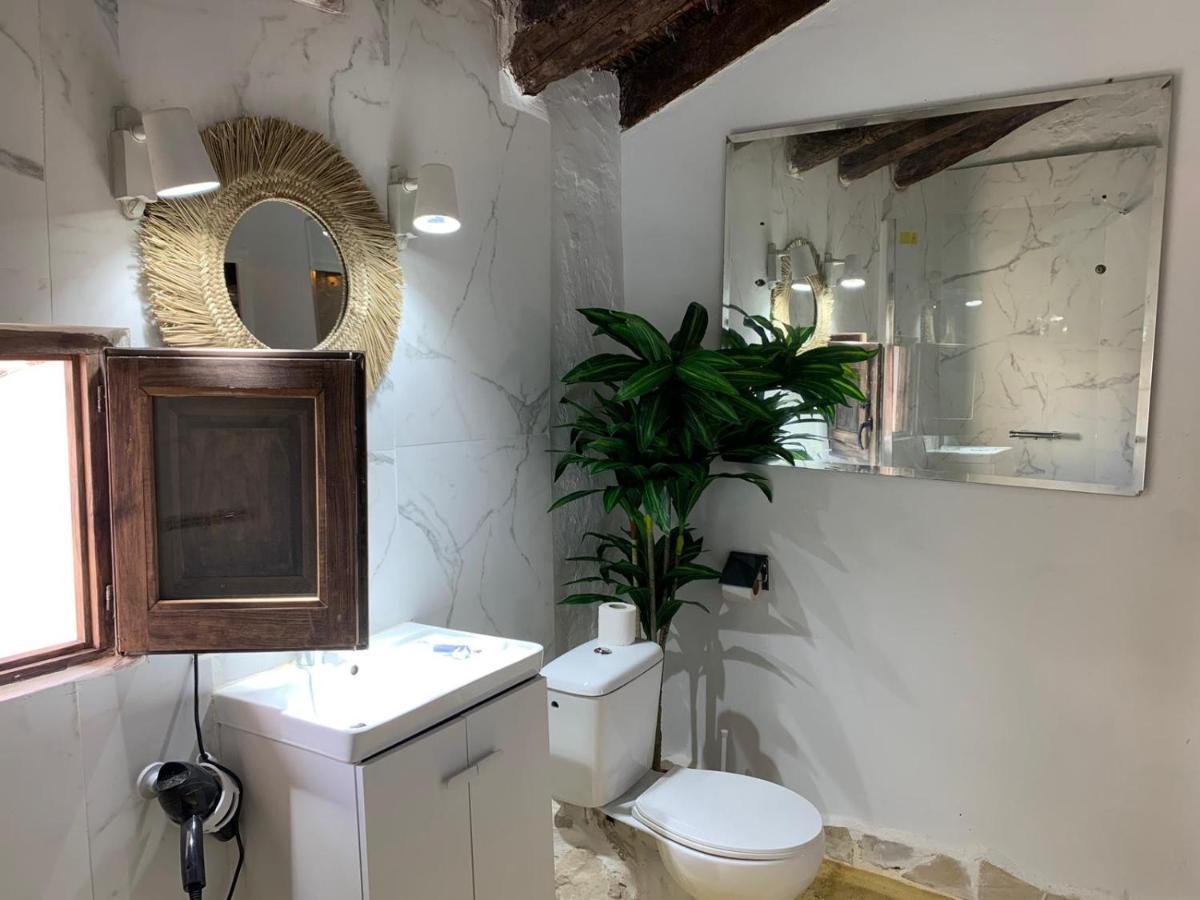 Fortress Jacuzzi Suites 卡迪瓦 外观 照片